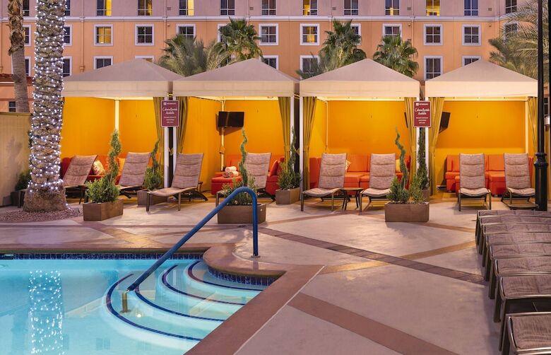 Hotel Grand Desert Resort