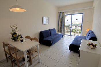 Hotel Crown Resorts Elamaris