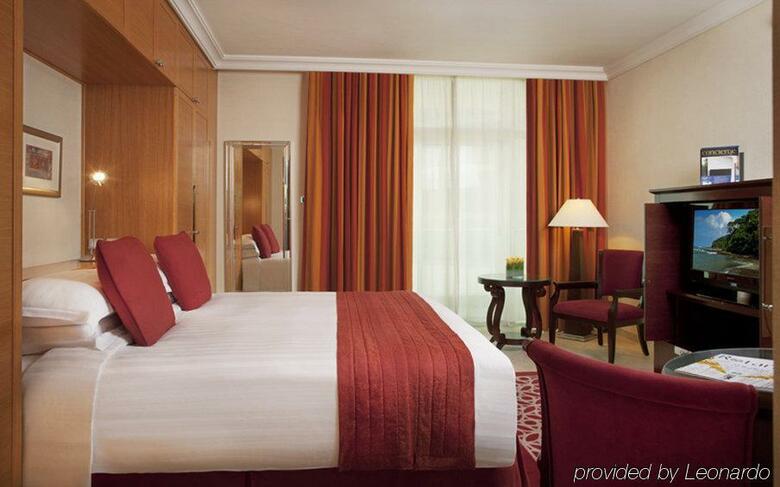 Hotel Beach Rotana Abu Dhabi