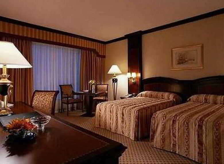 Corniche Hotel Abu Dhabi