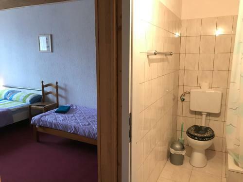 Hostal Guest House Pizzeria Pazza Da Gianni