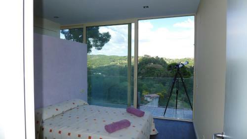 Gran Casa Con Piscina En Abrera