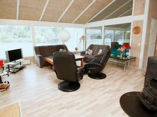 Three-bedroom Holiday Home In Bindslev 1