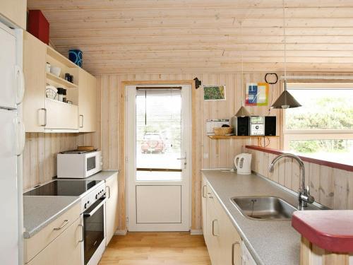 Three-bedroom Holiday Home In Hadsund 5