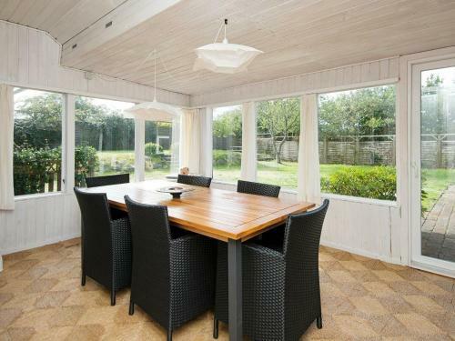 Three-bedroom Holiday Home In R�m� 26