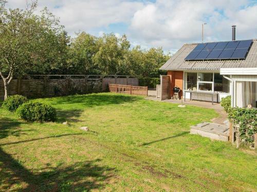 Three-bedroom Holiday Home In R�m� 26