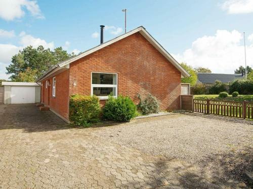 Three-bedroom Holiday Home In R�m� 26