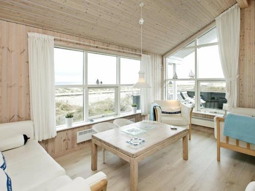 Three-bedroom Holiday Home In S�by 7