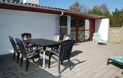 Three-bedroom Holiday Home R�m� With A Fireplace 03