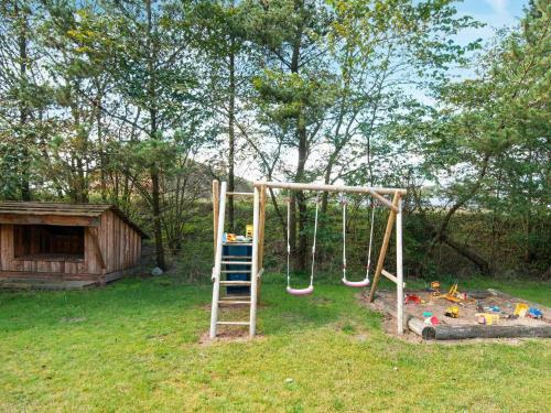 Three-bedroom Holiday Home In R�m� 44