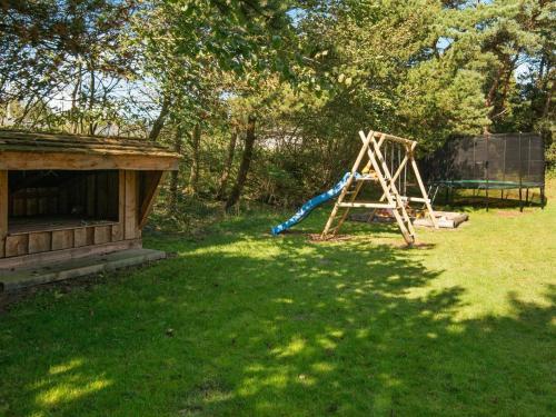 Three-bedroom Holiday Home In R�m� 44