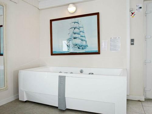 Four-bedroom Holiday Home In Thisted 10