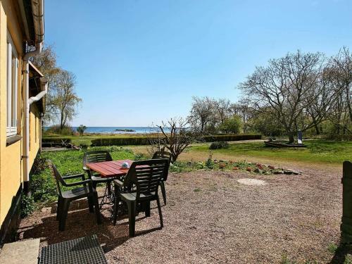 Two-bedroom Holiday Home In Svaneke 4
