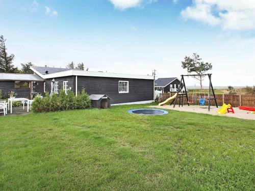 Three-bedroom Holiday Home In L�gst�r 7
