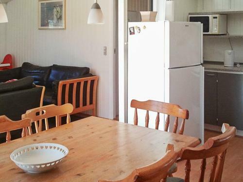 Three-bedroom Holiday Home In L�gst�r 2