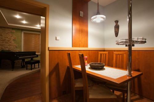 Villa Party House