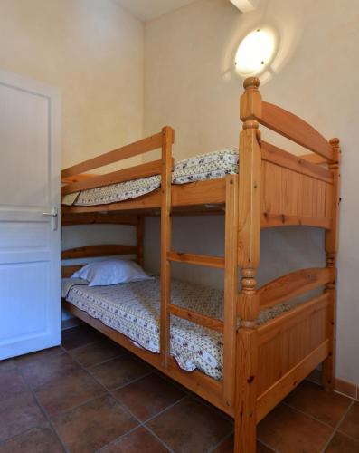 Mas De La Tour Carbonni�re