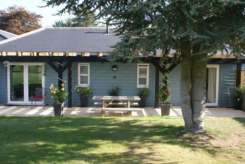 Bed & Breakfast Tirah Guest House