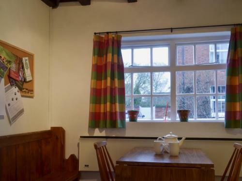 Swiss Cottage - E5375