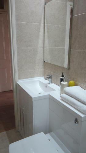 10 Alloway - 5 Star Apartment