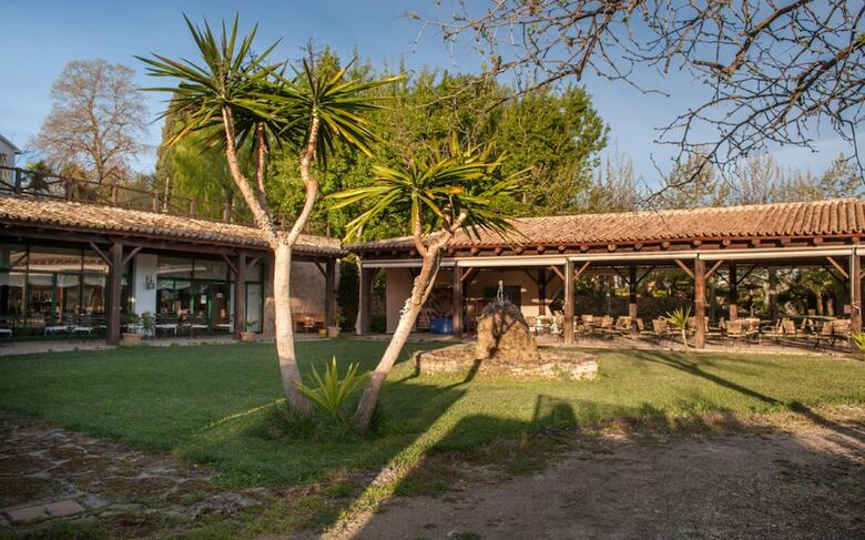 Hotel Las Aguas De Arbuniel