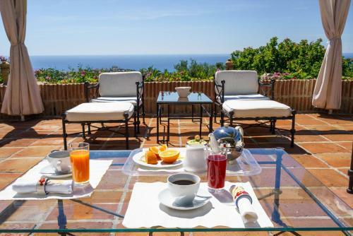 Villa Rotonda Sundays