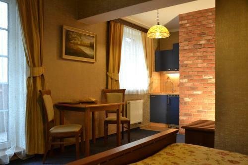 Hostal Penzion Aurooms