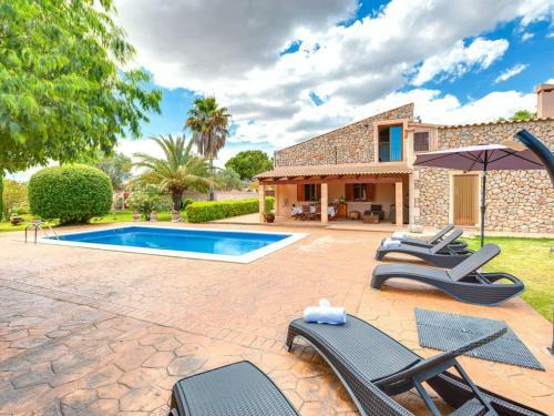 Cozy Mansion With Swimming Pool In Buger Majorca