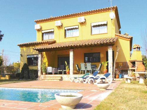 Four-bedroom Holiday Home Caldes De Malavella 0 06