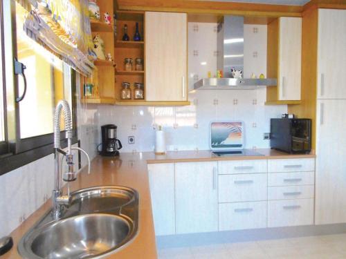 Four-bedroom Holiday Home Caldes De Malavella 0 06