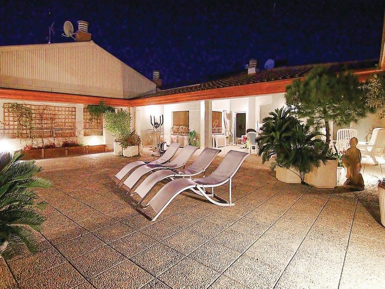 Two-bedroom Apartment Calella 0 03