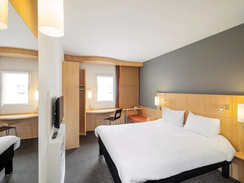 Hotel Ibis Old Town