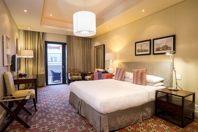 Hotel Royal Palm Gateway