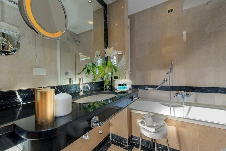 Cardinal Hotel Rome St Peter