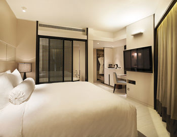 Hotel Boutique Naumi Hotel