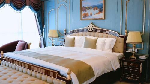 Hotels & Preference Hualing Tbilisi