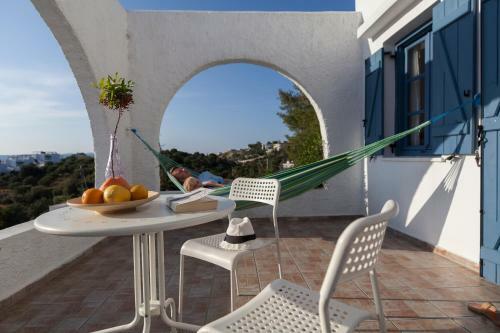 7 Olives Apartments