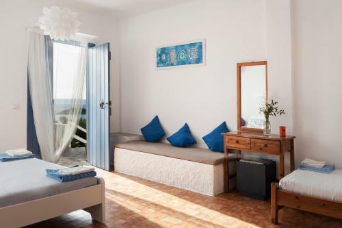 7 Olives Apartments