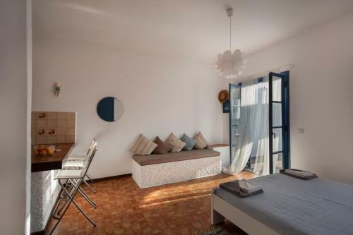 7 Olives Apartments