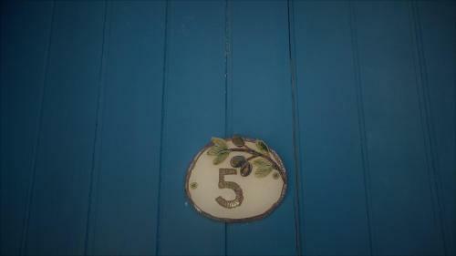 7 Olives Apartments