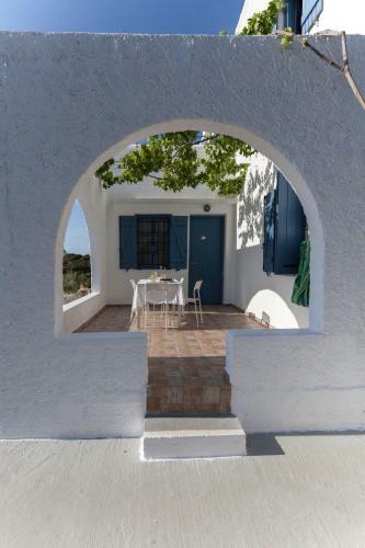 7 Olives Apartments
