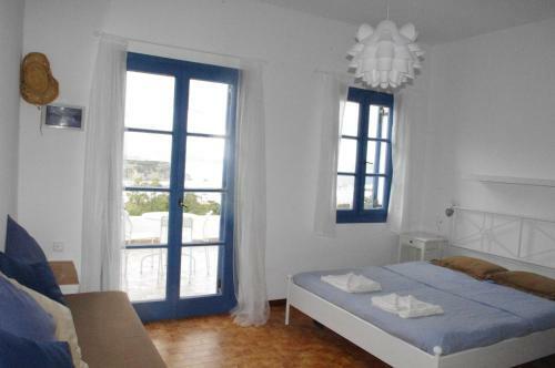 7 Olives Apartments
