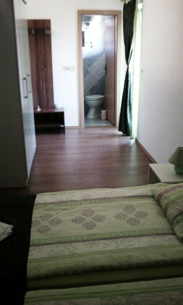 Hostal Guest House Mia