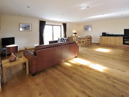 Vale Cottage II