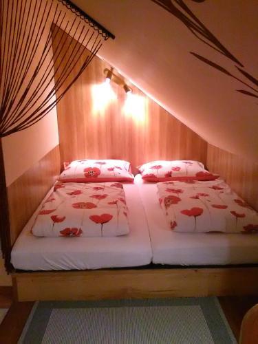 4 �vszak Apartman