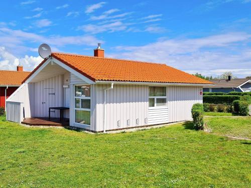 Two-bedroom Holiday Home In Gr�mitz 2