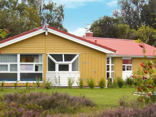 Five-bedroom Holiday Home In Gr�mitz 2