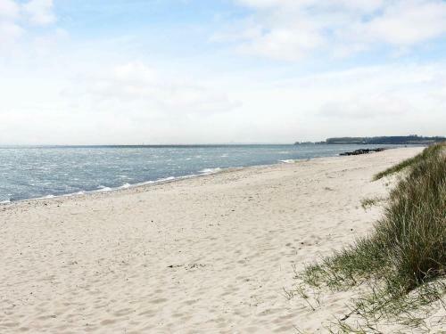 Two-bedroom Holiday Home In Gr�mitz 16