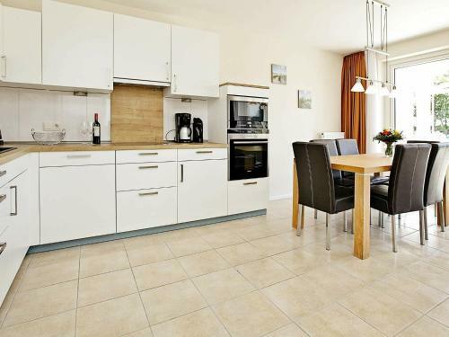 Two-bedroom Holiday Home In Gro�enbrode 6