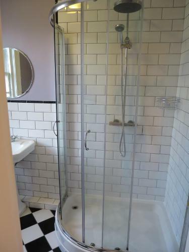 Buccleuch Street Apartment